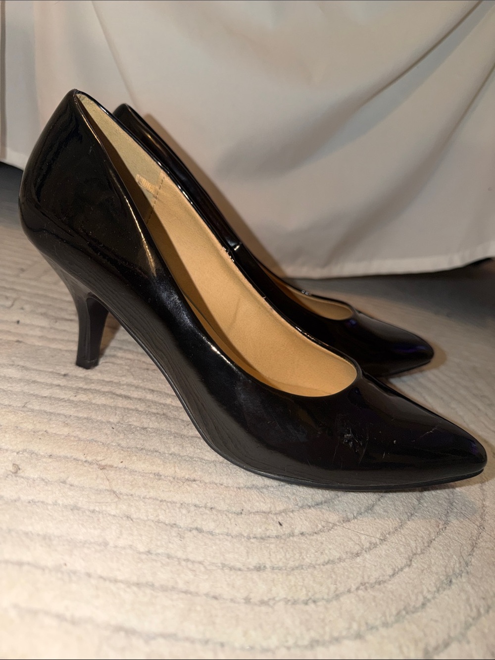 Classic Black Patent Pointed-Toe Pumps - Women's Dress Heels